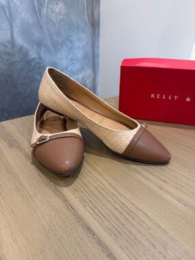 Kelly & Katie Jana Tan and Natural Two-Tone Pointed-Toe Flats size 10